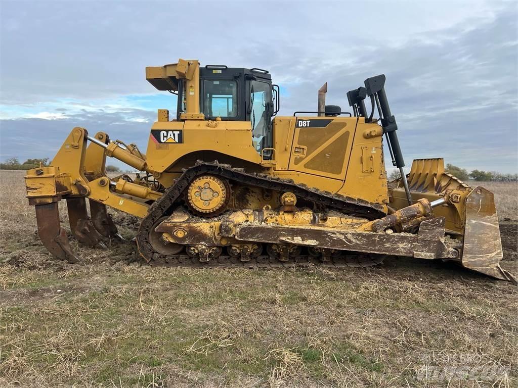 CAT D8T Верижни булдозери
