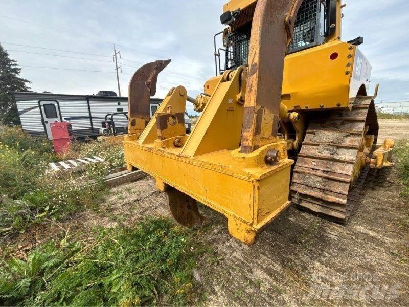 CAT D8T Верижни булдозери
