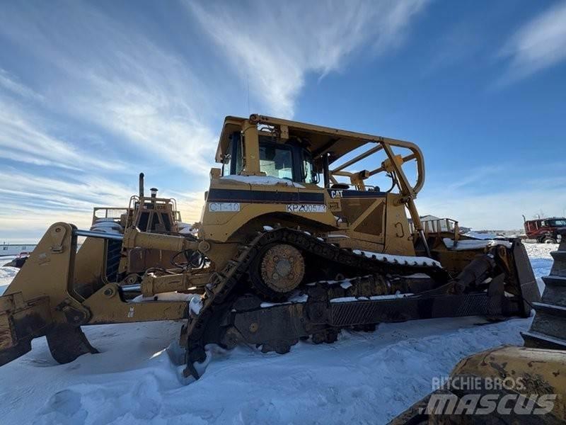 CAT D8T Верижни булдозери
