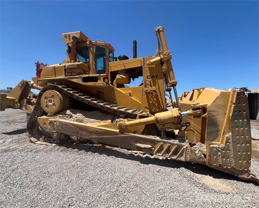 CAT D9L Верижни булдозери
