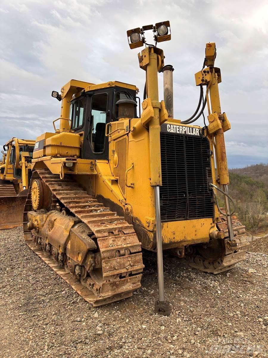 CAT D9R Верижни булдозери

