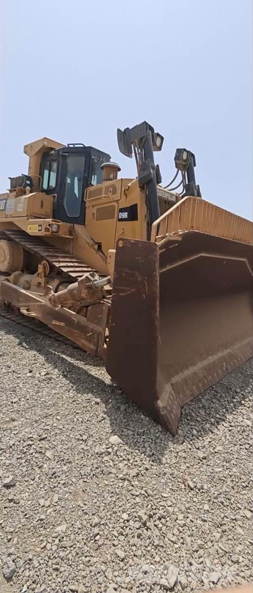 CAT D9R Верижни булдозери
