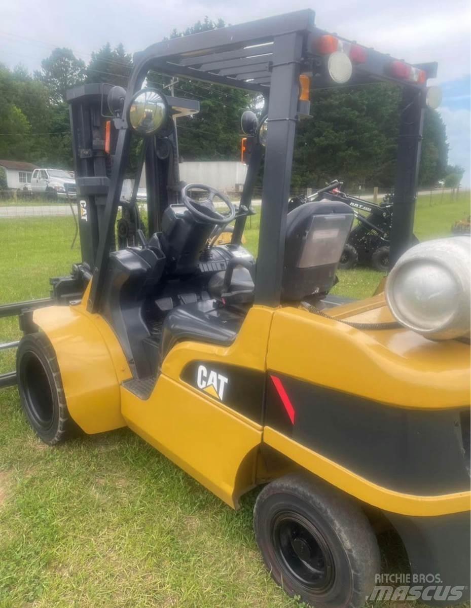 CAT P7000 Вилични кари-повдигачи - други