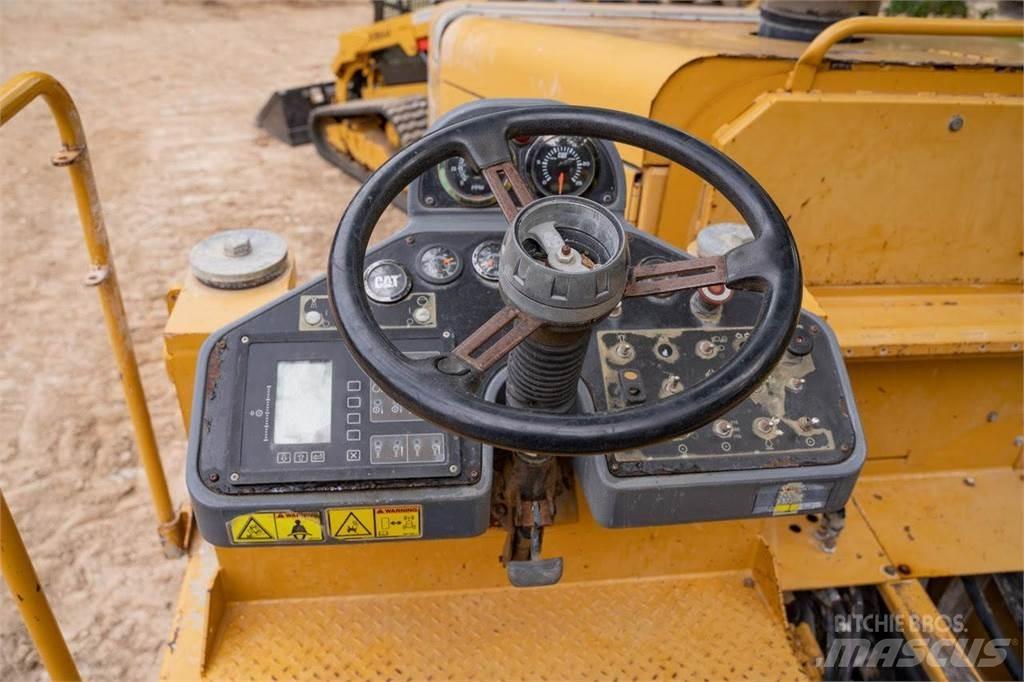 CAT RM300 Уплътнители за почва
