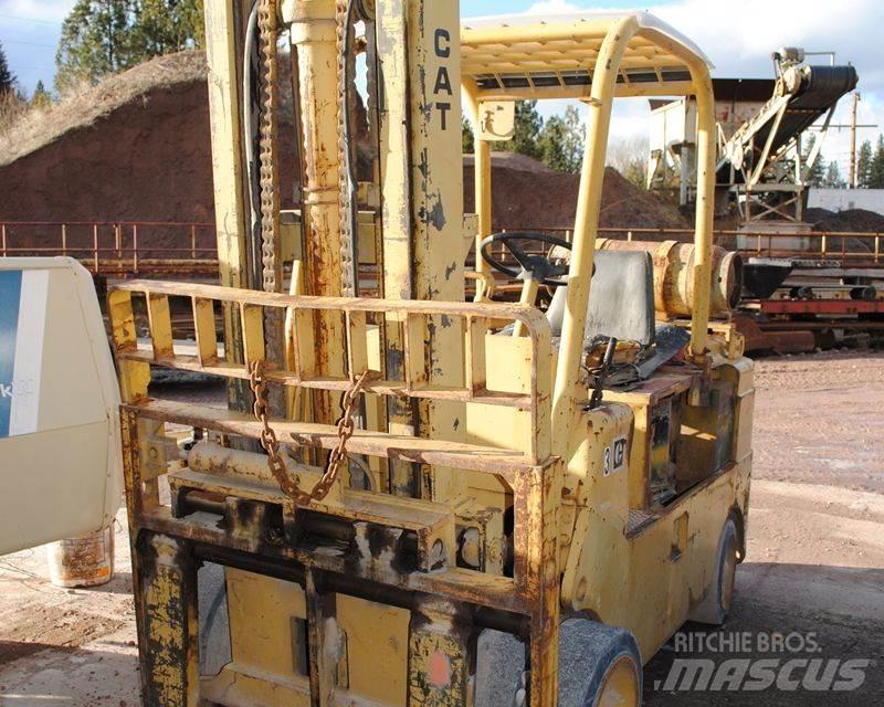 CAT T100C Вилични кари-повдигачи - други