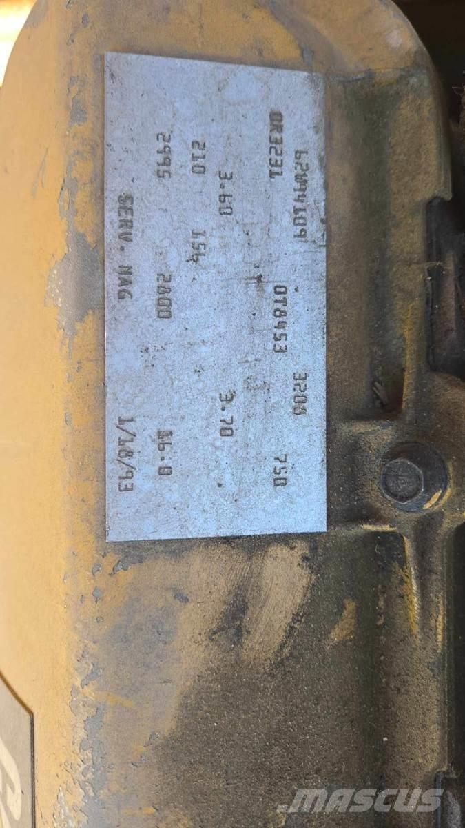 CAT V225B Вилични кари-повдигачи - други