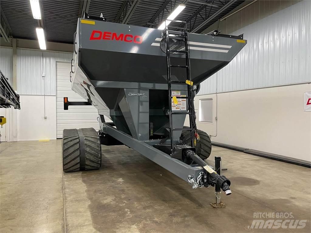 Demco 1100 Ремаркета за зърно / силаж
