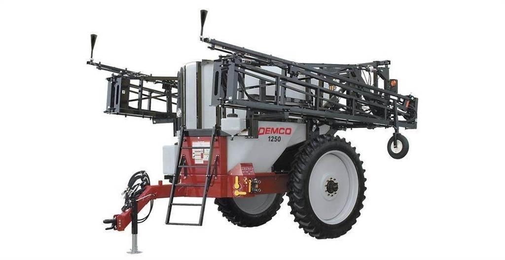 Demco 1250 Прикачни пръскачки
