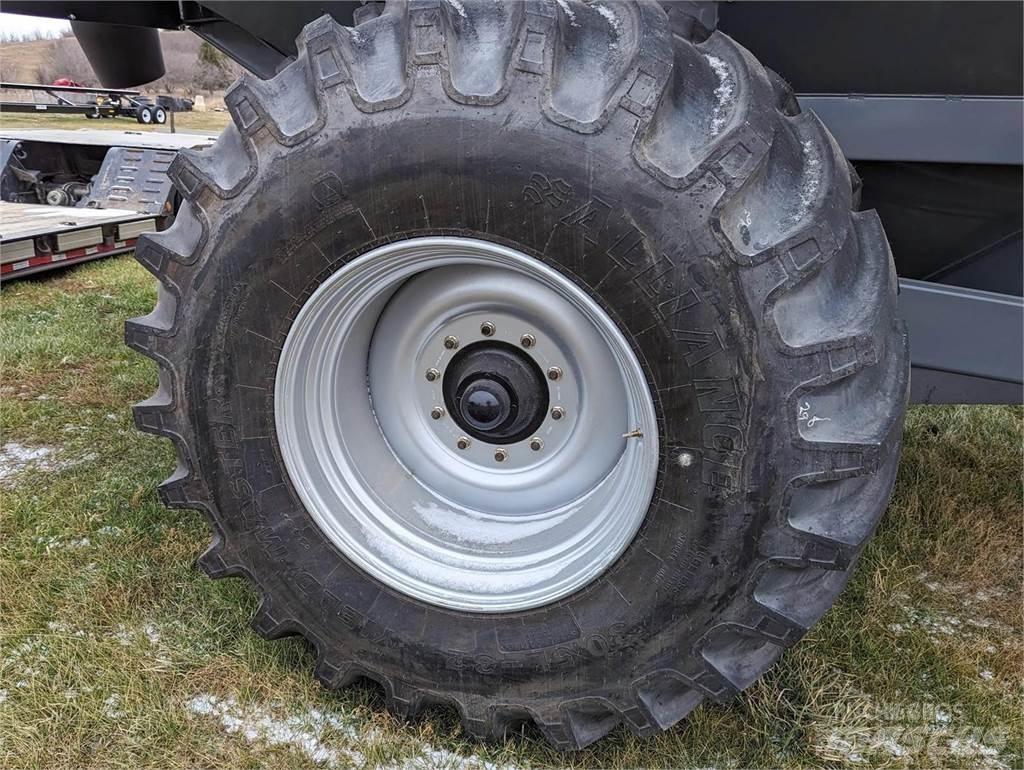 Demco 850 Ремаркета за зърно / силаж
