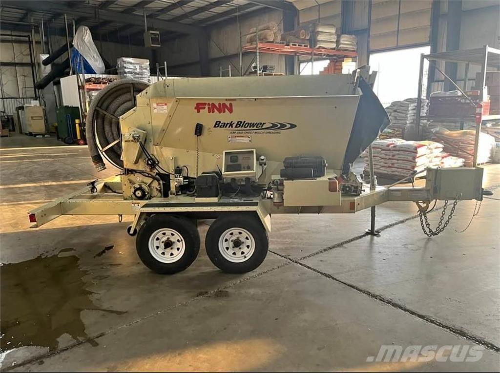 Finn BB302 Общински/универсални превозни средства
