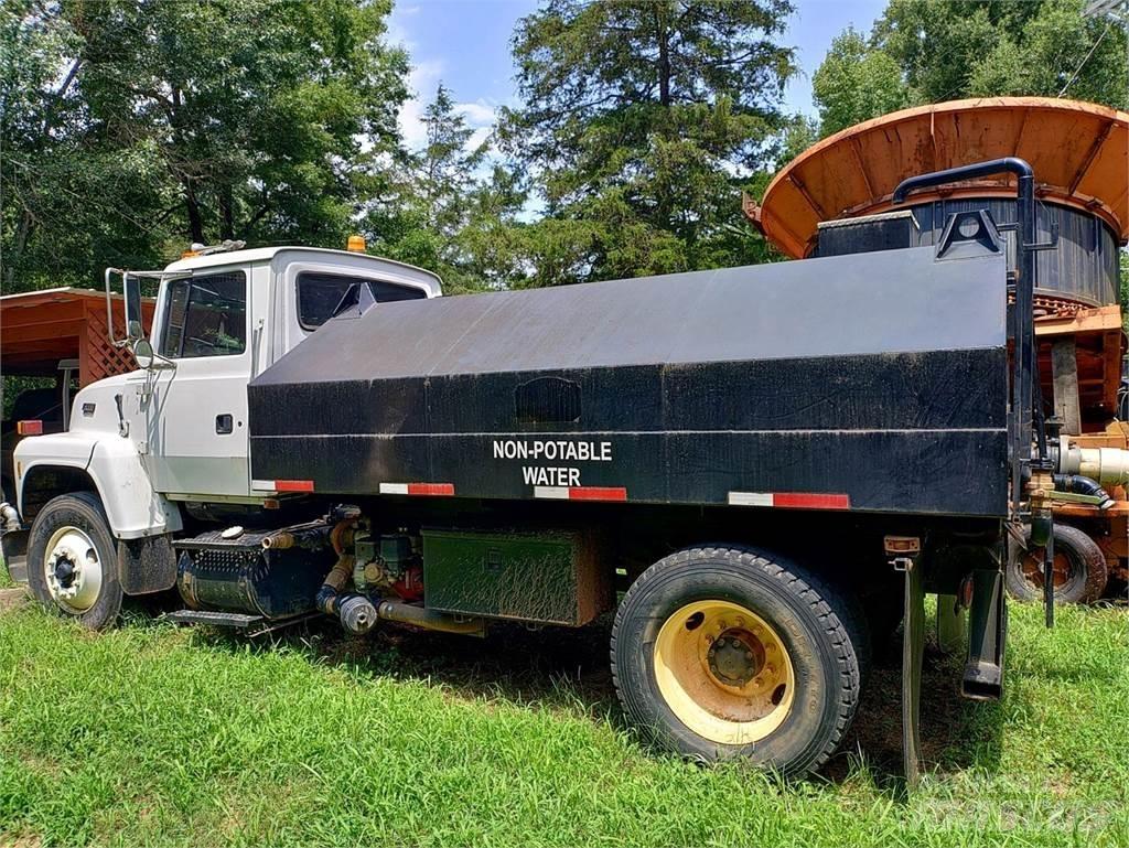 Ford 8000 Цистерна
