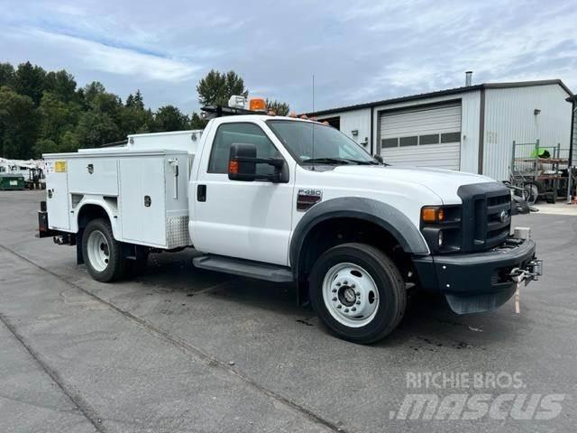 Ford F-450 Общински/универсални превозни средства
