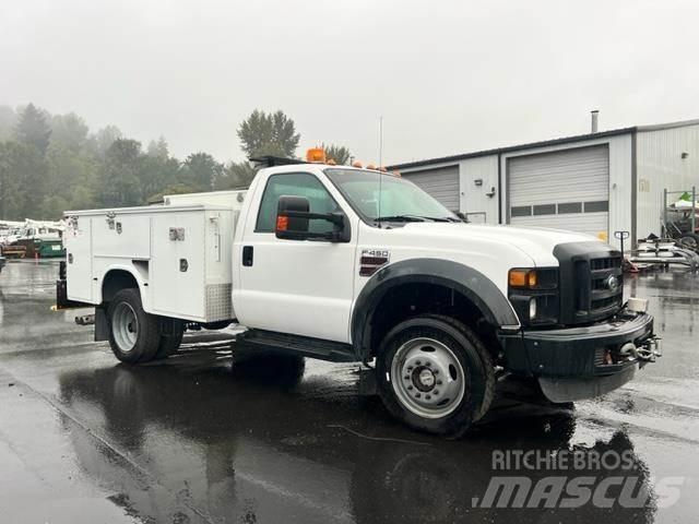 Ford F-450 Общински/универсални превозни средства
