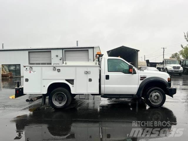 Ford F-450 Общински/универсални превозни средства
