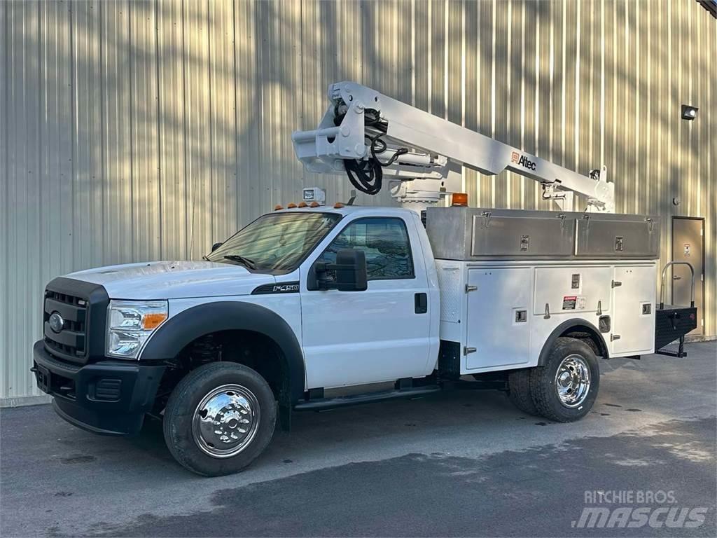 Ford F-450 Моторизирани платформи с талига