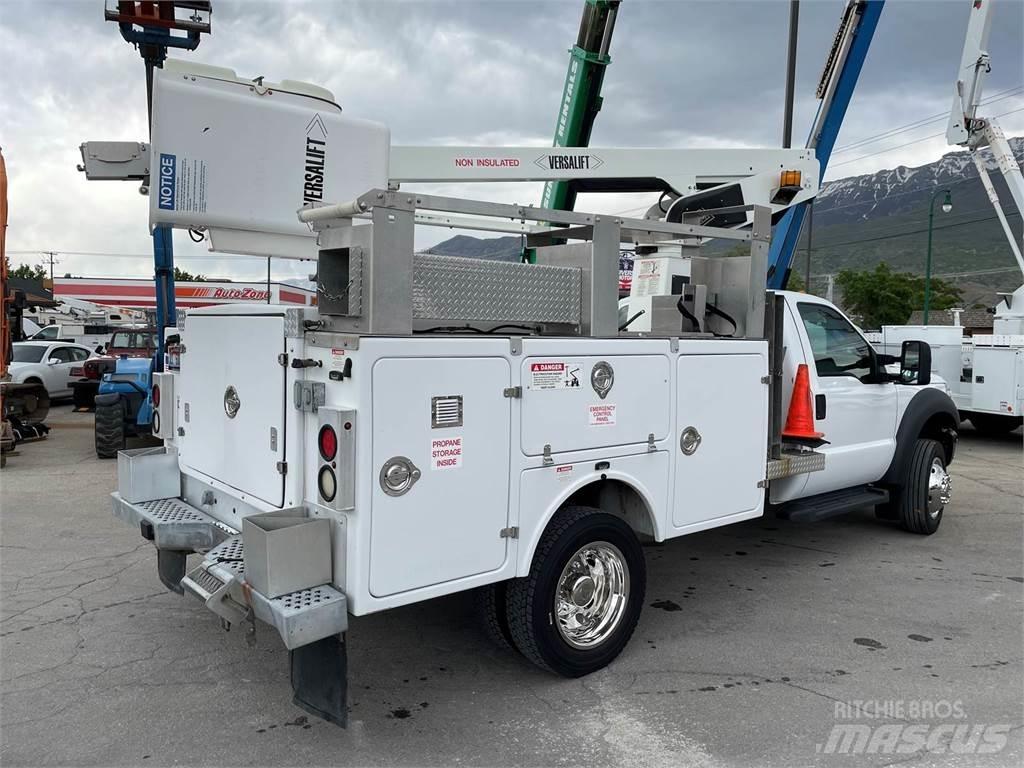 Ford F-450 Моторизирани платформи с талига