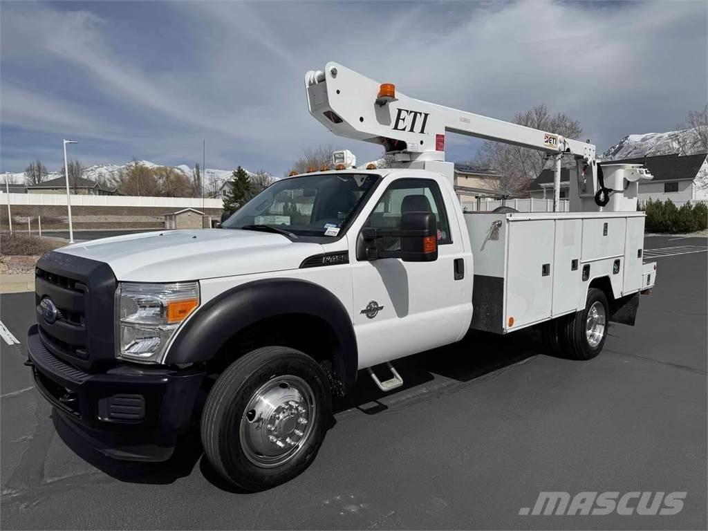 Ford F-450 Моторизирани платформи с талига