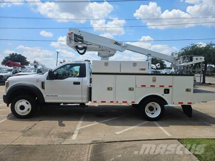 Ford F-450 Моторизирани платформи с талига