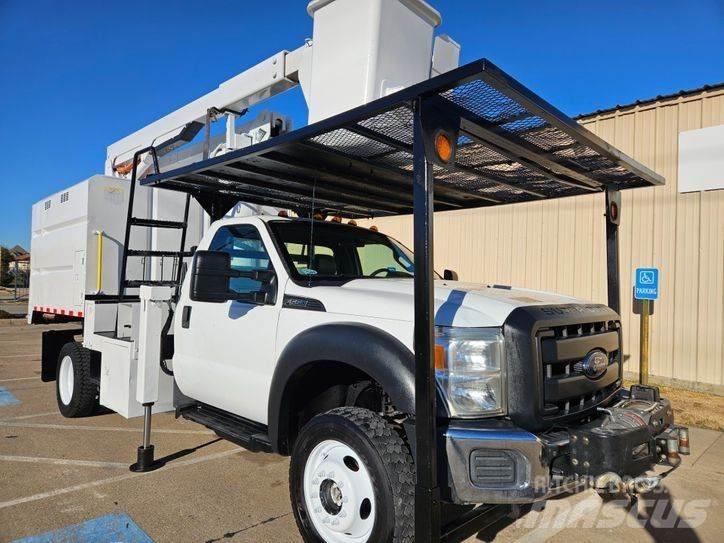 Ford F-550 Моторизирани платформи с талига