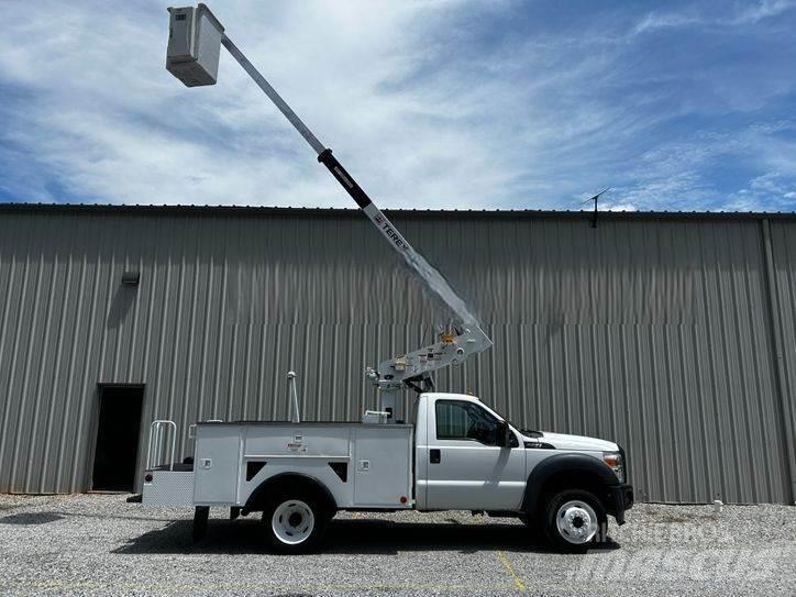 Ford F-550 Моторизирани платформи с талига