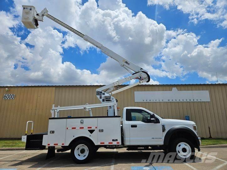 Ford F-550 Моторизирани платформи с талига