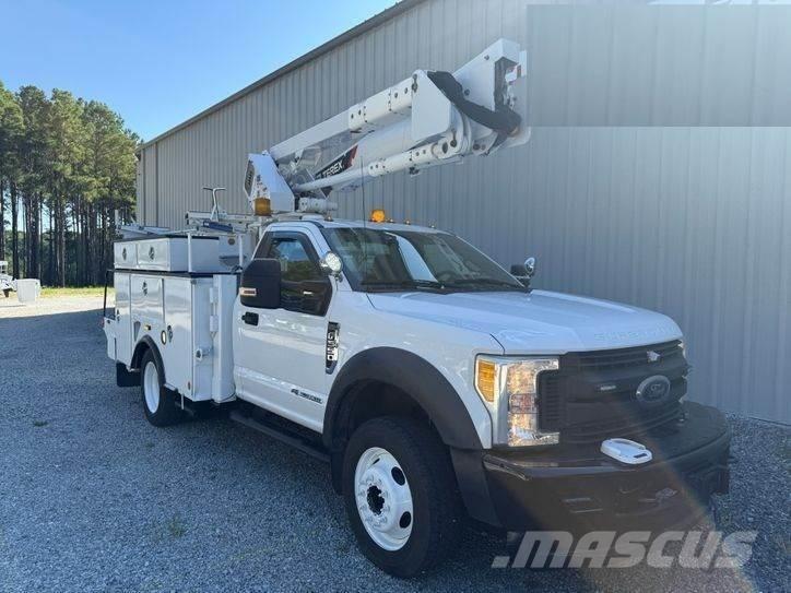 Ford F-550 Моторизирани платформи с талига