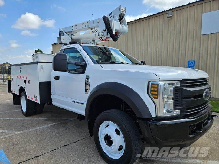 Ford F-550 Моторизирани платформи с талига