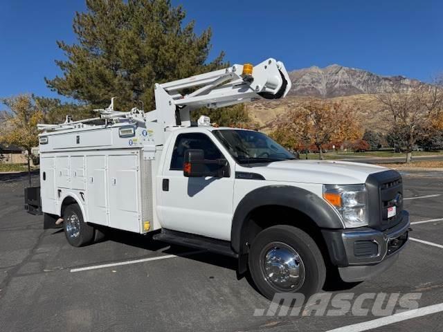 Ford F-550 Моторизирани платформи с талига