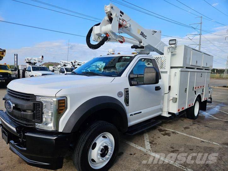 Ford F-550 Моторизирани платформи с талига