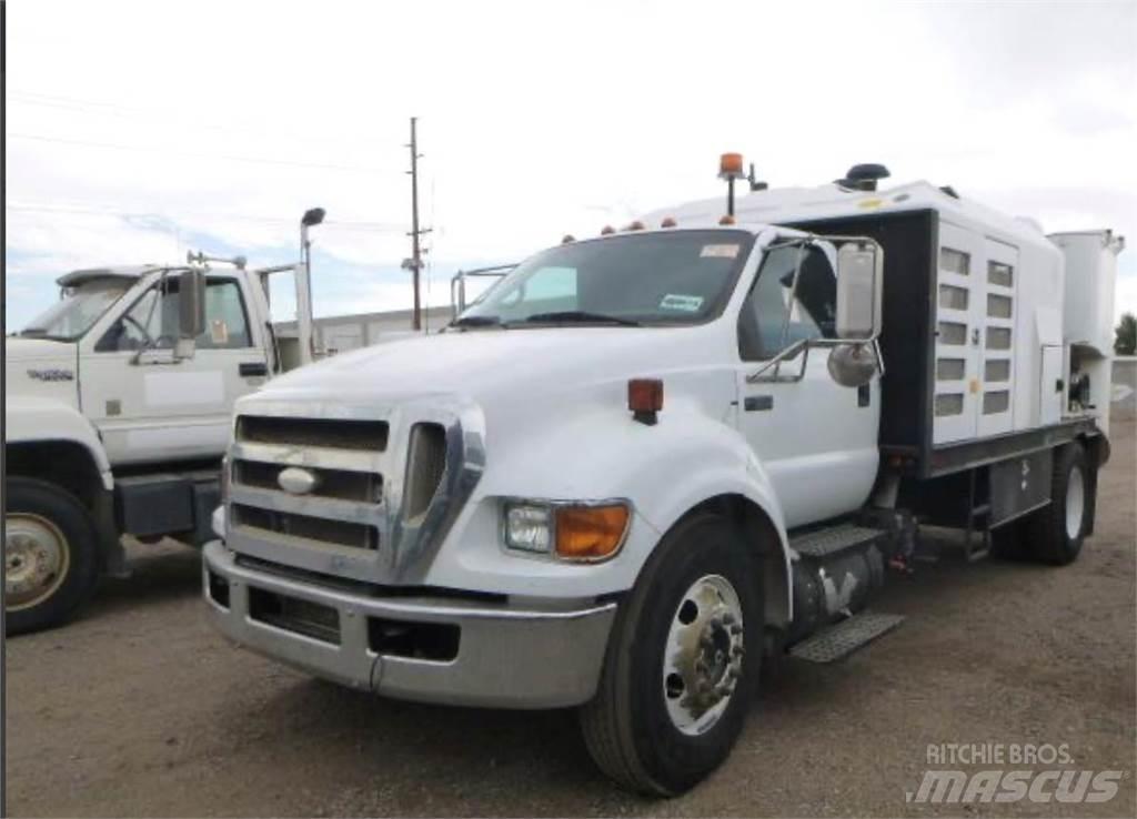 Ford F-650 Комби / вакуум камиони
