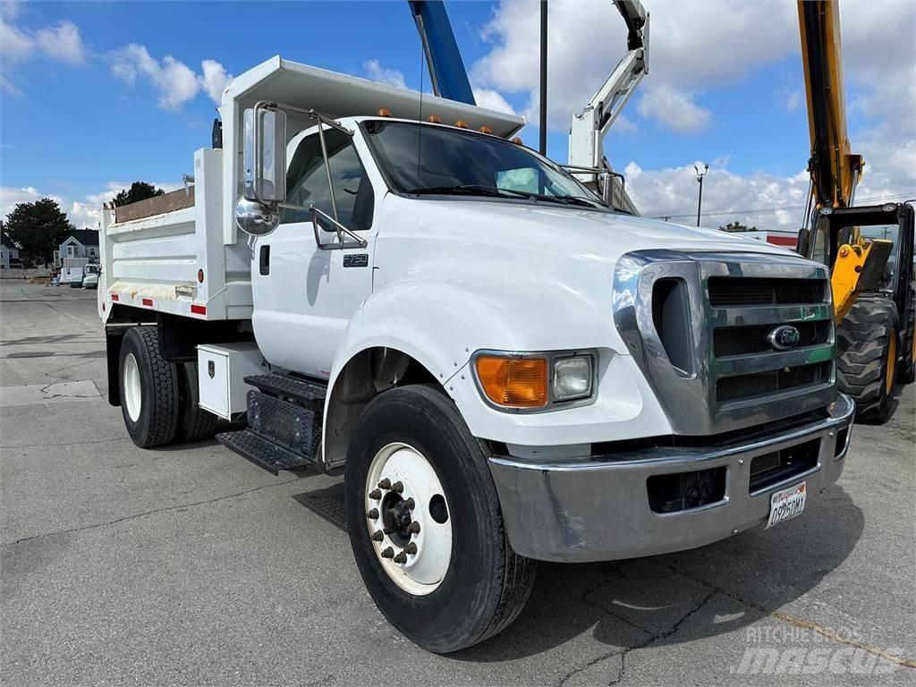 Ford F-750 Самосвал