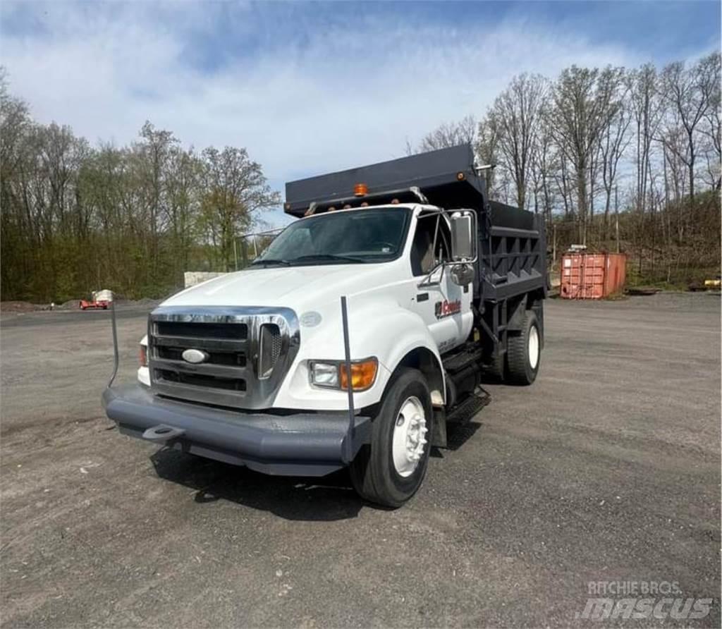 Ford F-750 Самосвал