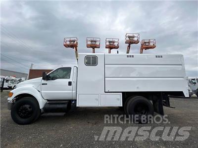 Ford F-750 Камиони за дървени стърготини
