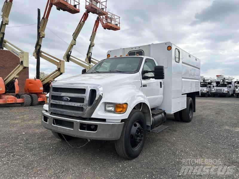 Ford F-750 Камиони за дървени стърготини
