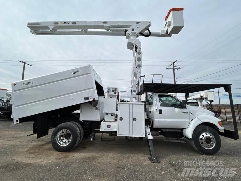 Ford F-750 Моторизирани платформи с талига