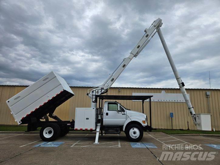 Ford F-750 Моторизирани платформи с талига