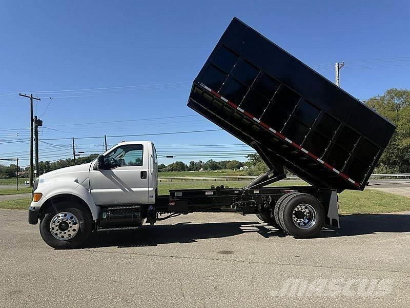 Ford F-750 Камиони за дървени стърготини
