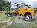 Ford L8000 За превоз на дървени трупи