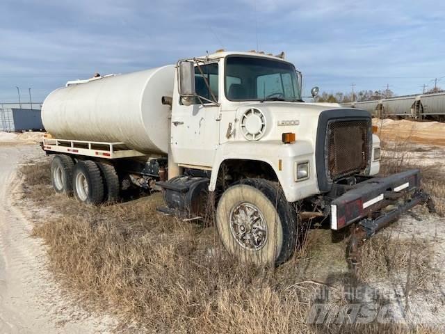 Ford L9000 Цистерна
