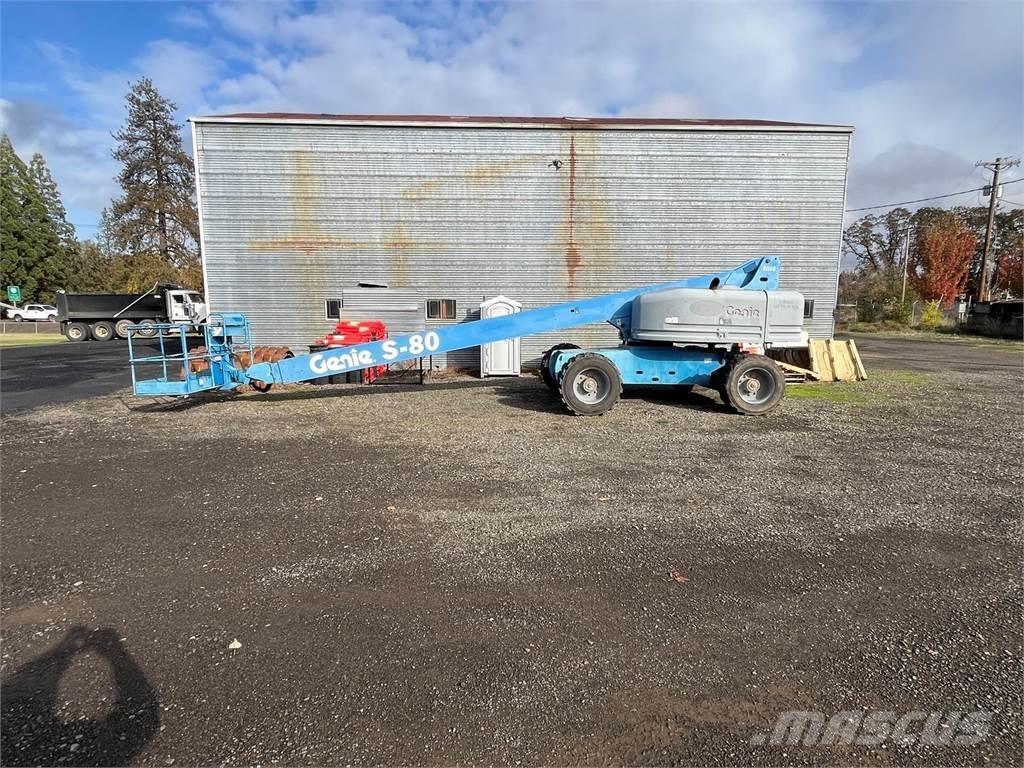 Genie S-80 Вертикални мачтови повдигачи
