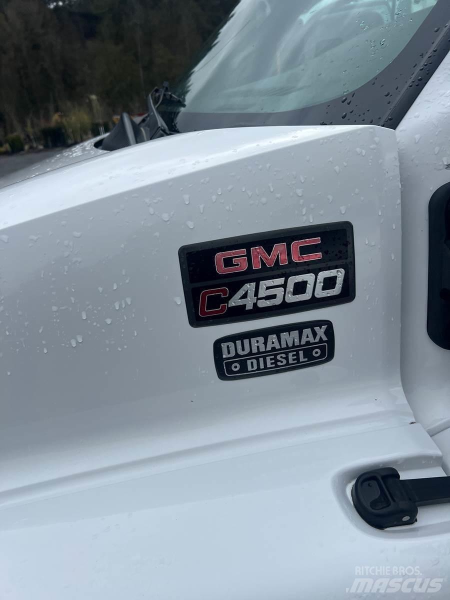 GMC 4500 Общински/универсални превозни средства
