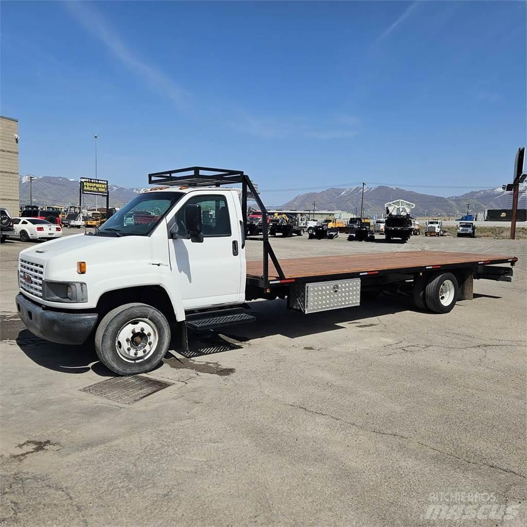 GMC C5500 Бордови