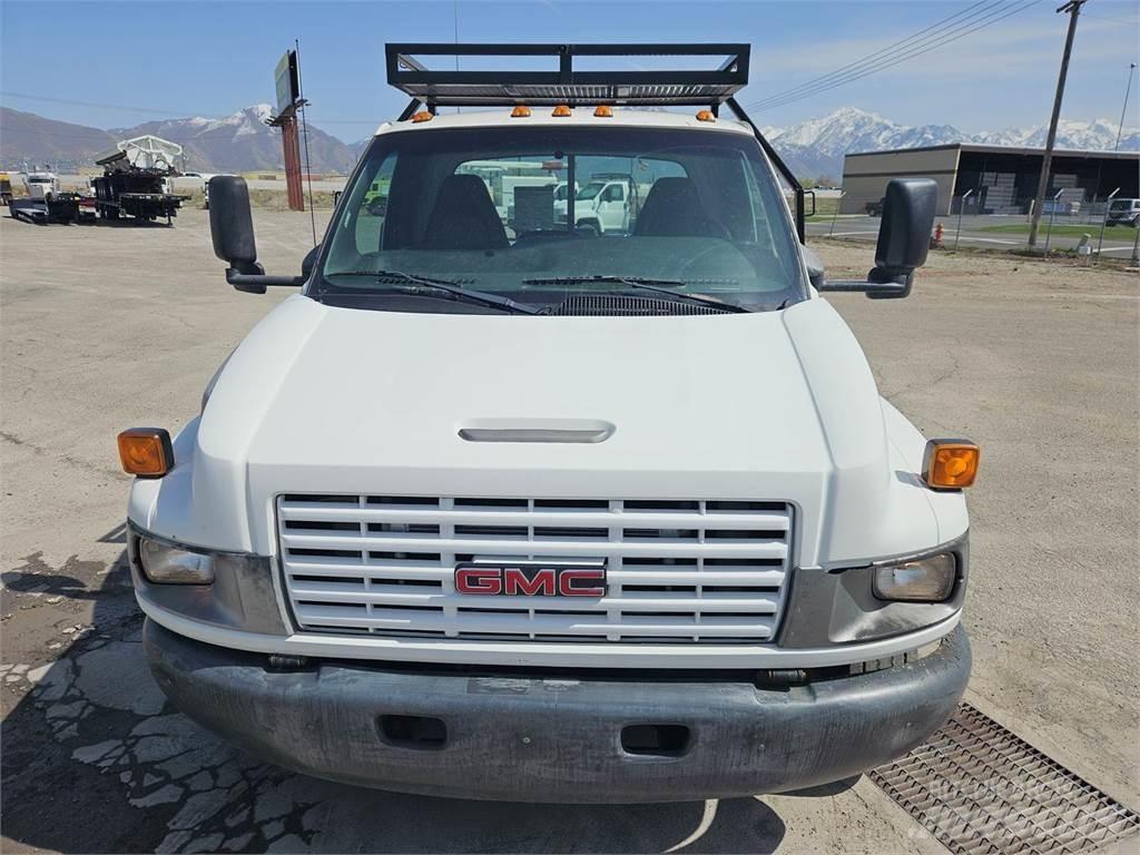 GMC C5500 Бордови