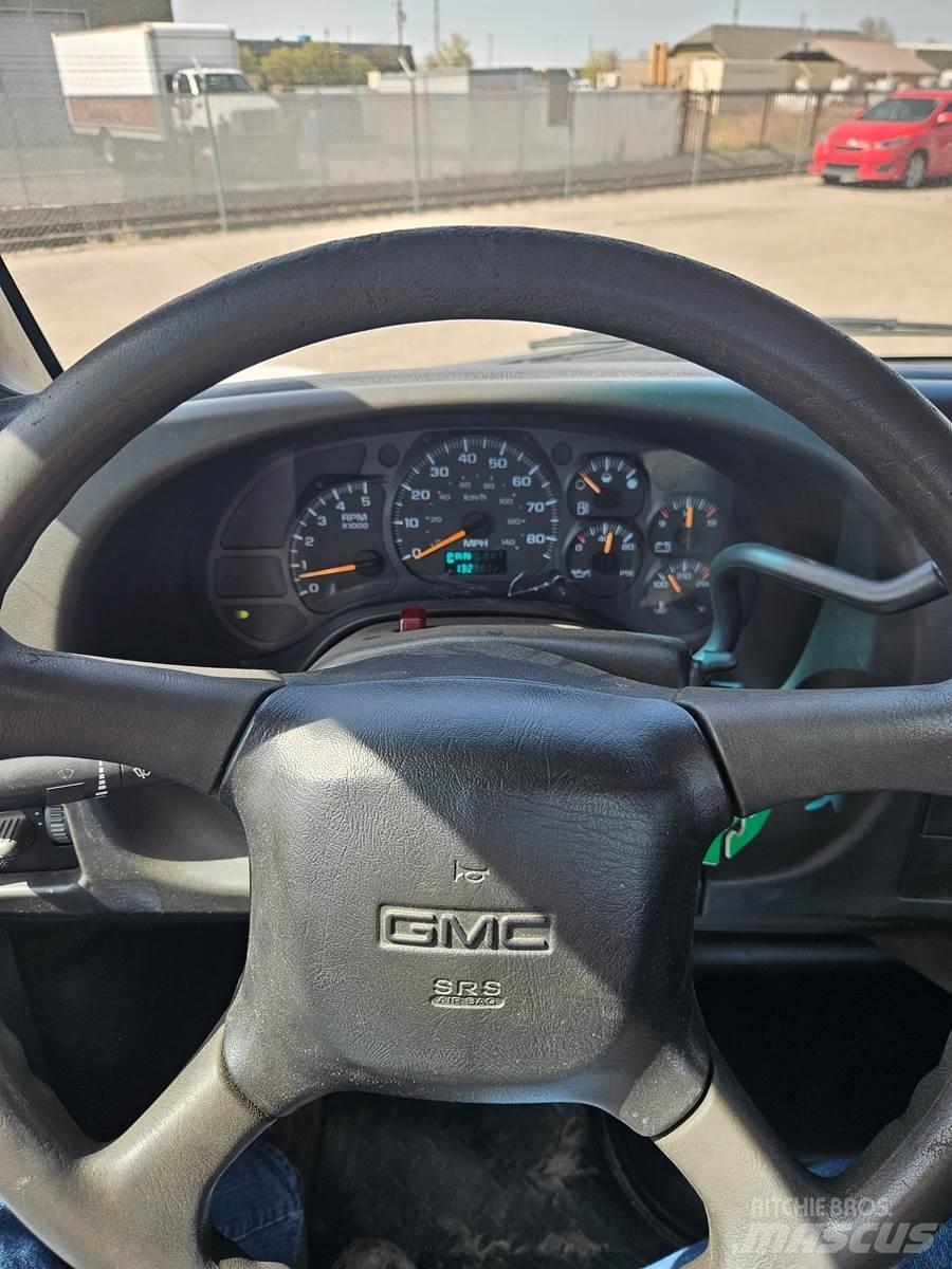 GMC C5500 Бордови