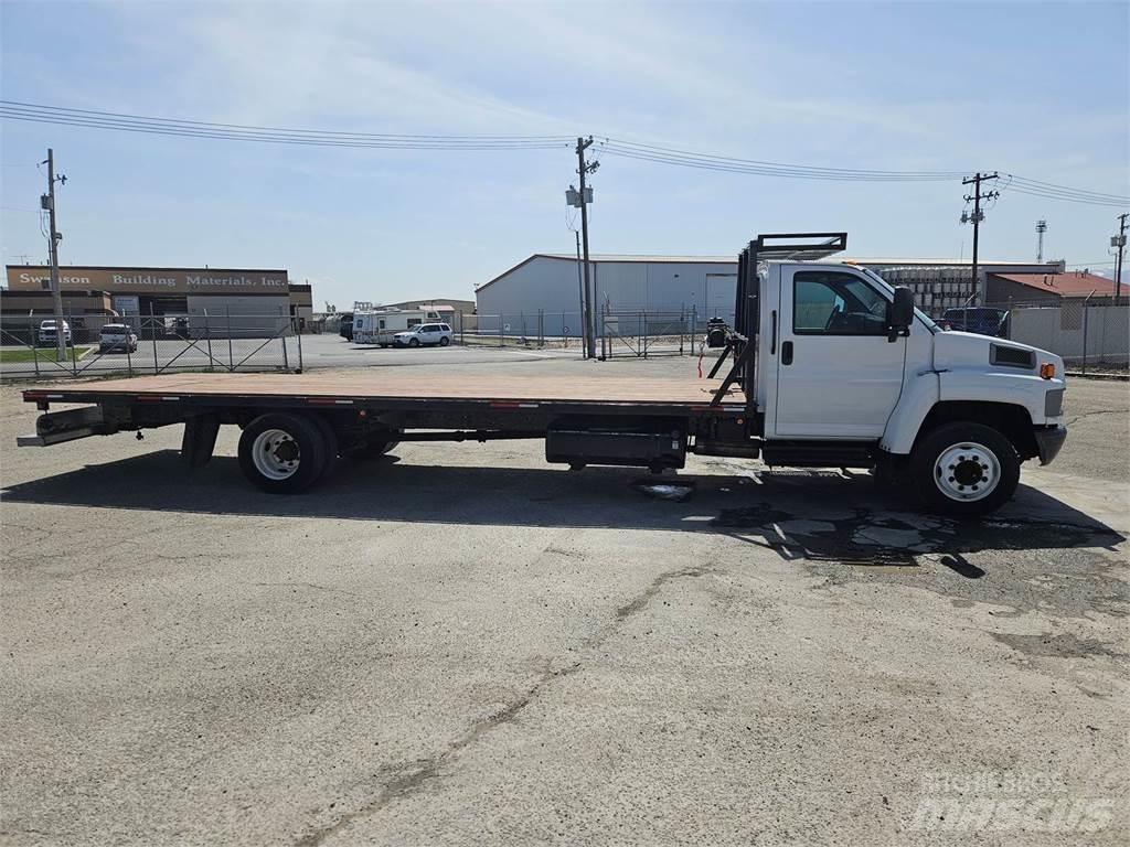 GMC C5500 Бордови