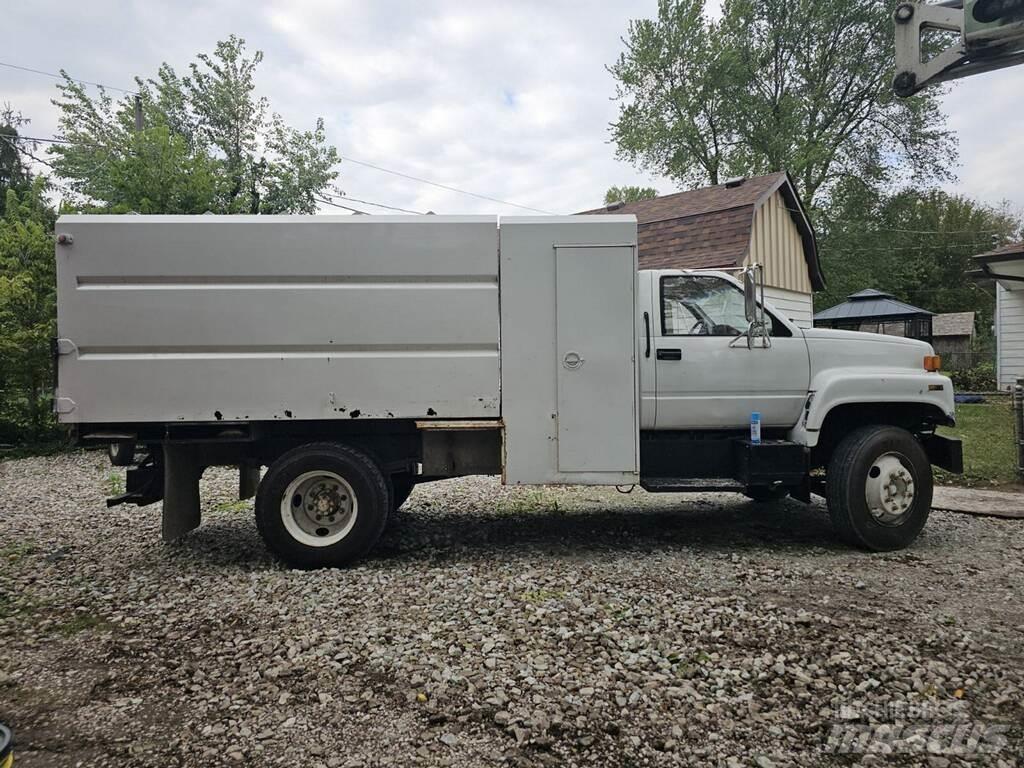 GMC C6000 Камиони за дървени стърготини

