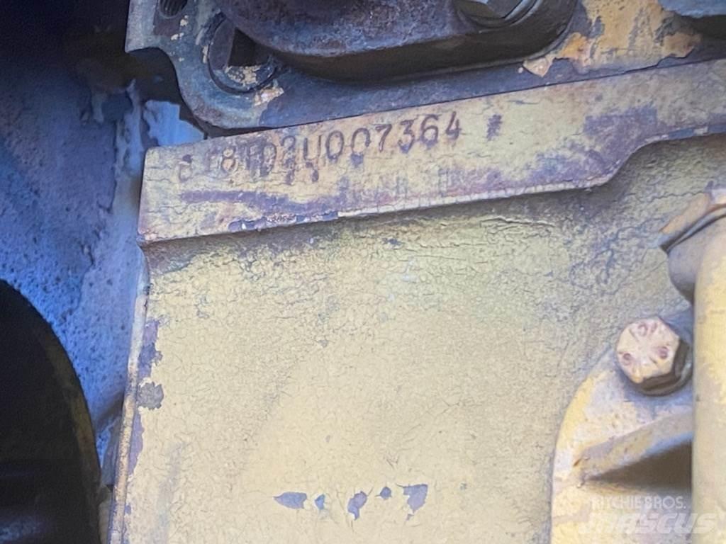 Hough H120 Колесни товарачи