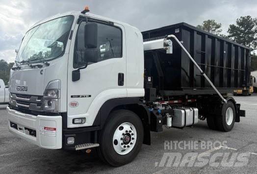 Isuzu FTR Камиони с кран с кука