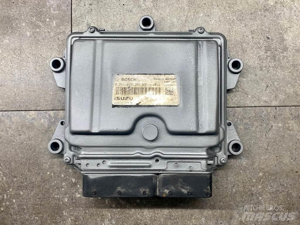Isuzu NPR Електроники