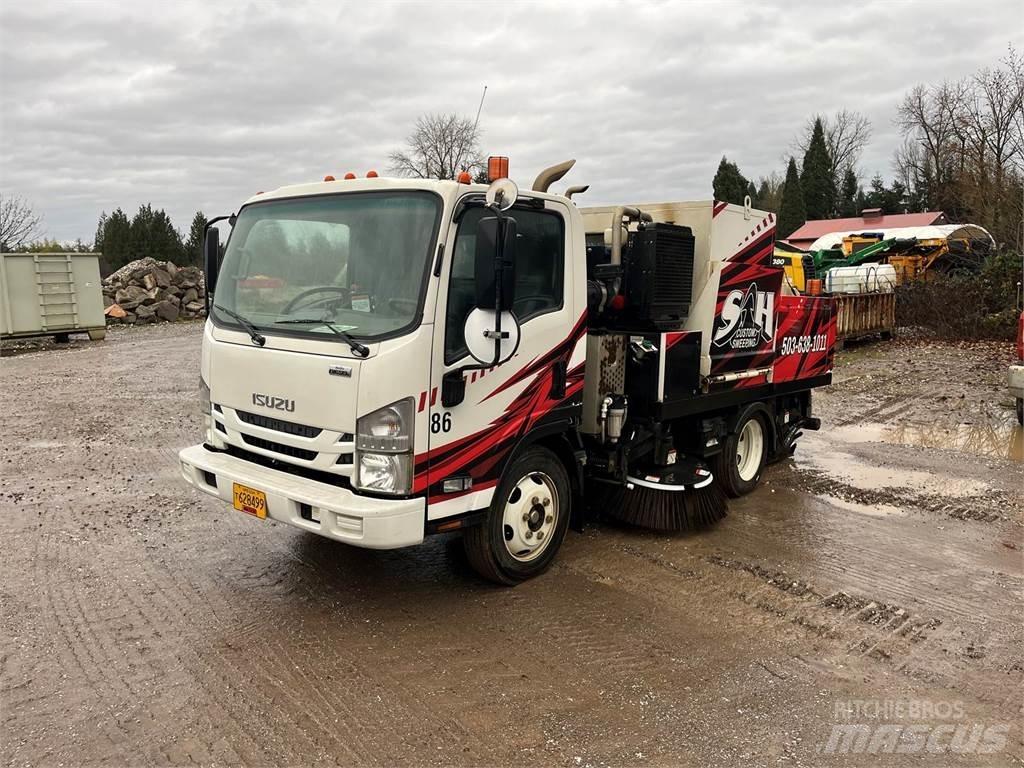 Isuzu NPR Автоматични метачки с четки